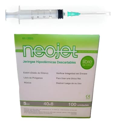 Jeringa Descartable 5ml C/aguja 40x8 X 100 Unidades Neojet Capacidad En Volumen 5 Ml