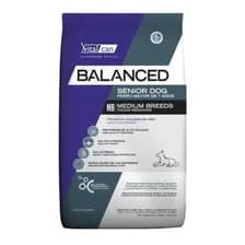 Alimento Vitalcan Balanced Perro Adulto Para Perro Senior De Raza Mediana Sabor Mix De 12 kg