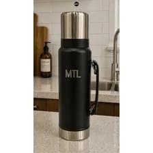 Termo Mtl 1200ml Acero Inoxidable Alto Rendimiento Aislacion Termica Doble Capa Conserva Calor Frio Tapa Segura Antiderrame Manija Firme Transporte Comodo Viaje Camping Trabajo Hogar Color Negro