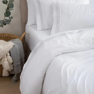 Juego De Sabanas Queen 700h Hoteleras Premium Jean Cartier Color "Oxford Platinum 700 HQ" Blanco Diseño de la tela Liso