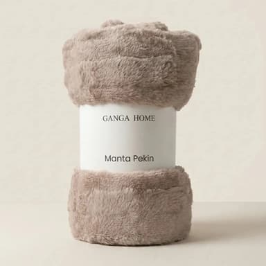 Manta Decorativa Ganga Home Pekin De Corderito Soft Con Diseño Lisa Color Almendra