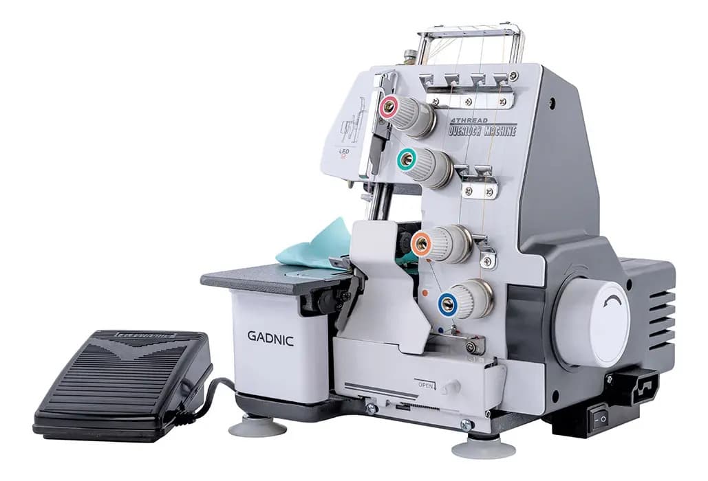 Máquina de Coser Overlock Gadnic Semi Industrial 4 y 3 Hilos Luz Led c/ Pedal