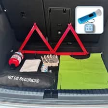 Kit Reglamentario De Seguridad Para Auto 7 En 1 Premium Con Matafuego Bocha + Linterna De Regalo
