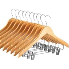 Pack X10 Perchas De Madera Lustrada Con Broches Hogar Actual